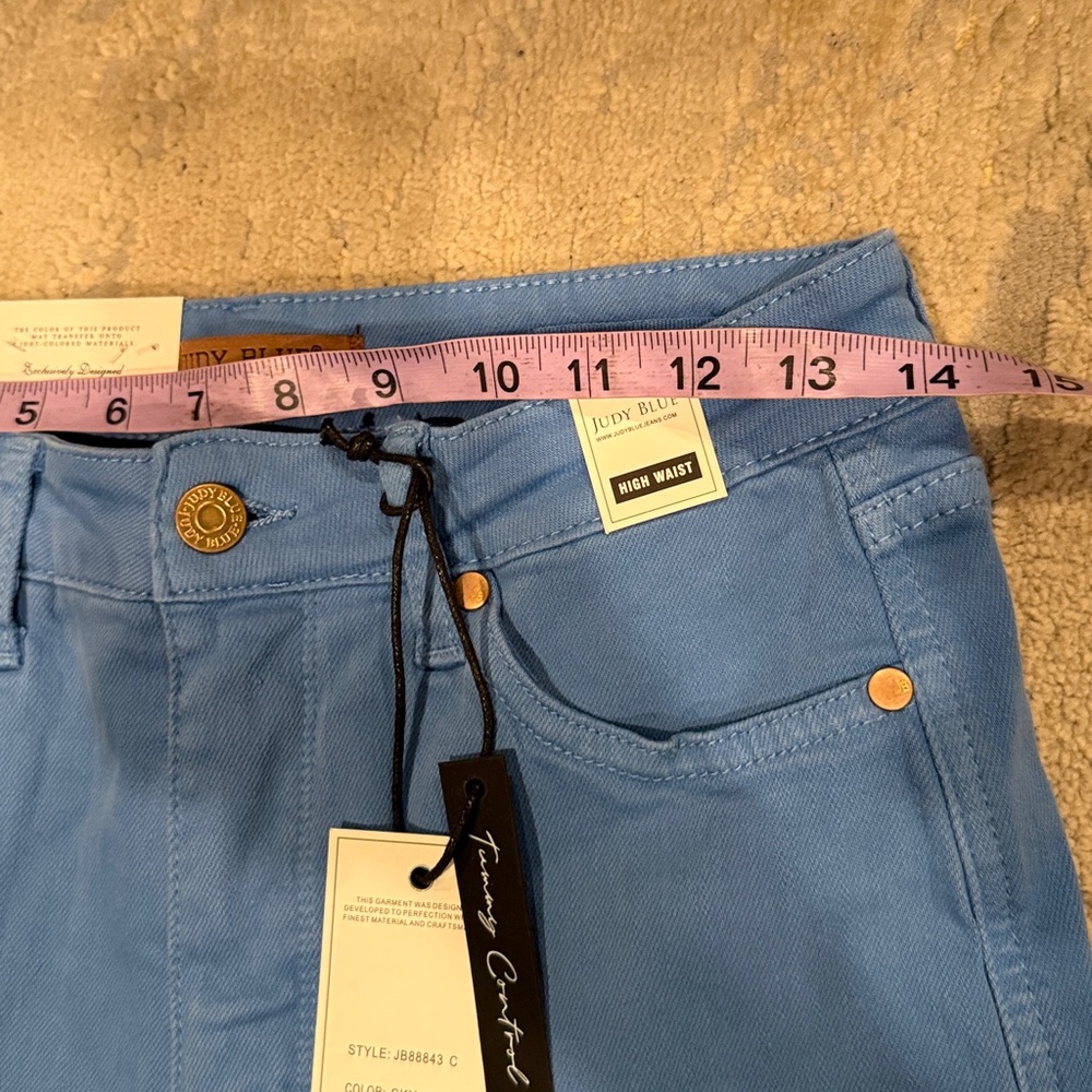 Judy Blue Wide Leg Crop high rise Garment Dyed sky Blue Jeans brand new size 28 - Picture 9 of 12